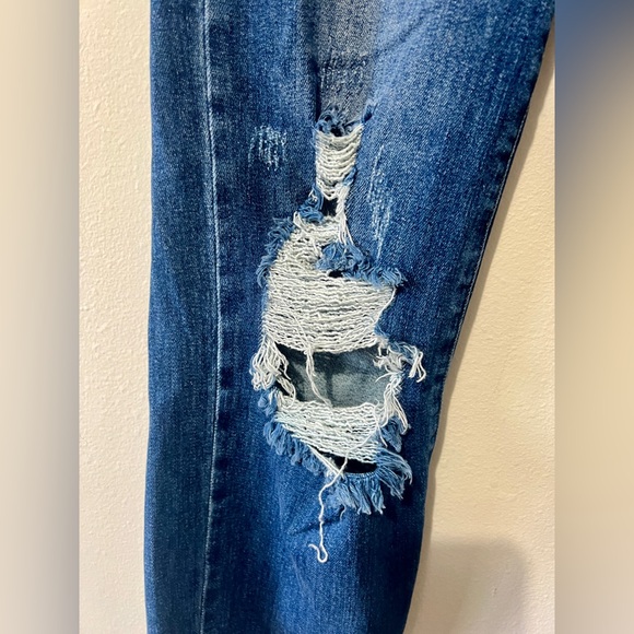 RISEN LA Distressed Boyfriend Straight Leg Jean - Size 9/29 - Picture 8 of 14